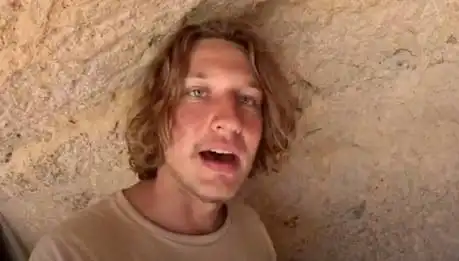 Gizemli Kızılderili Kabilesi Adasında Yakalanan ABD'li Turist Olayı