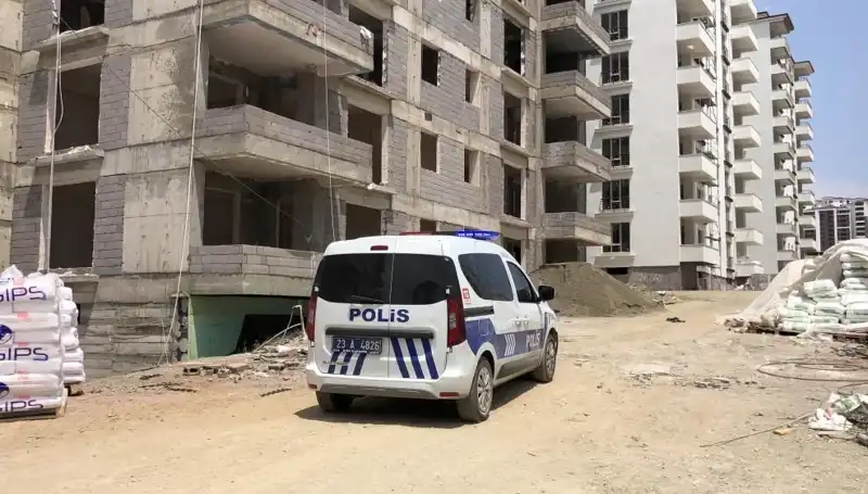 İnşaatta Tüyler Ürperten Kaza: Bir İşçi Hayatını Kaybetti