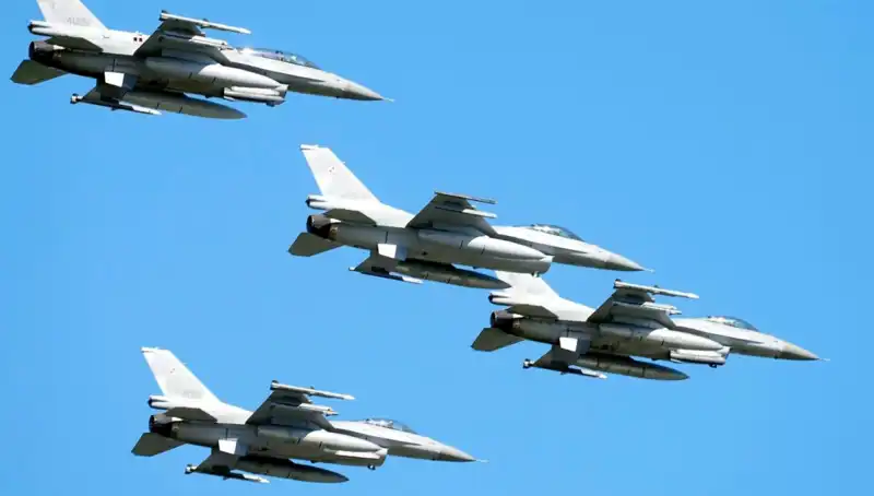 Ukrayna’nın F-16 Uçakları İçin Pilot Eğitimi: 310 Milyon Dolar Yatırım