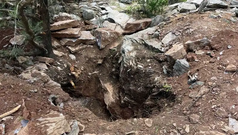 Eski Vali ve Emekli Albay Define Arasında Yakalandı: Olayın Perde Arkası!