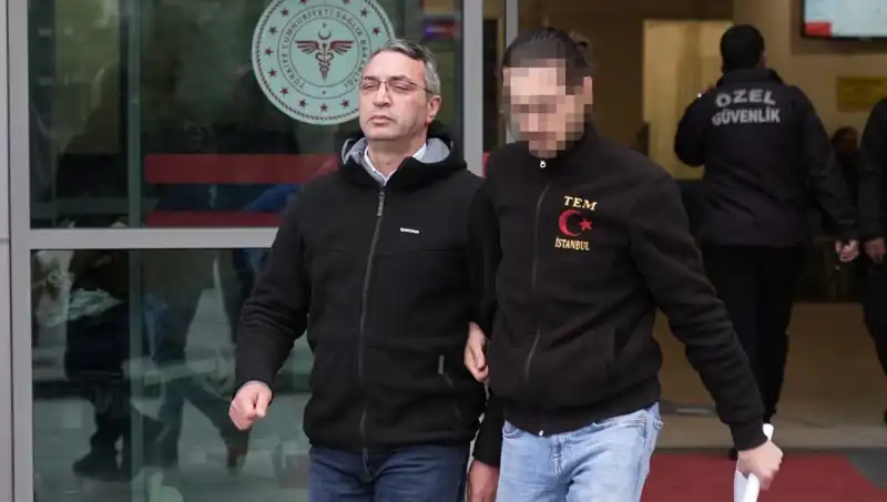 Mahir Polat Acil Durumda Hastaneye Sevk Edildi: Sağlığı Hakkında Bilgi Bekleniyor