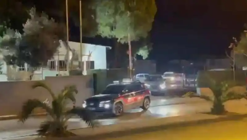 İzmir’de Gece Yarısı Düzenlenen Operasyonda 141 Hükümlü Yakalandı!