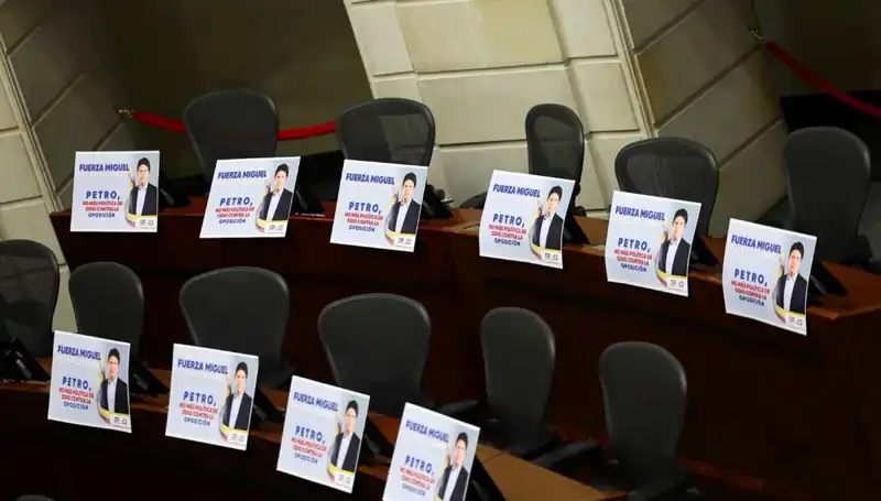 Senatör Uribe'nin Sağlık Durumu Neden Endişe Kaynağı Olmaya Devam Ediyor?