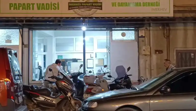 Bıçaklı Kavgada Bir Kişi Ağır Yaralandı: Olayın Ayrıntıları