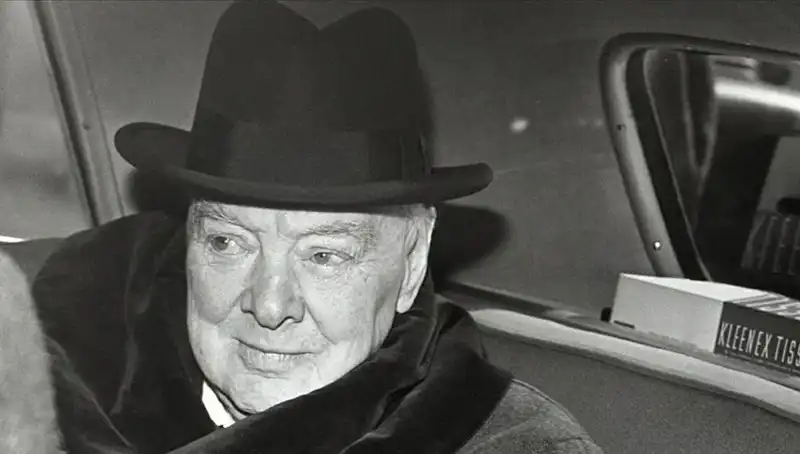 Churchill’in Tarihi Bekar Evi Satışta: Fiyatı 3,75 Milyon Sterlin