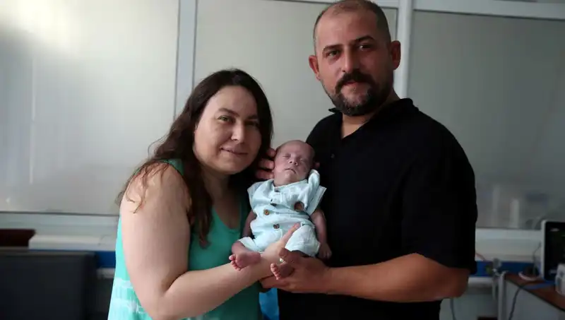 800 Gramla Dünyaya Gelen Bebek, 4 Ay Sonunda Hayata Tutunmayı Başardı