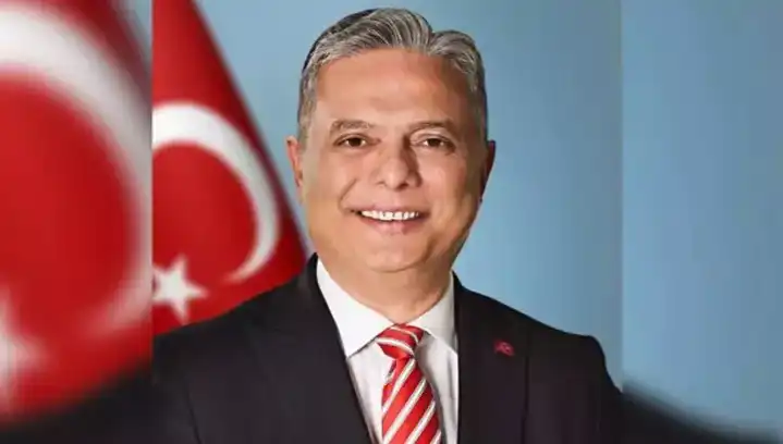 CHP Genel Başkan Adayı Ümit Uysal: Siyasi Yolculuğu ve Hedefleri