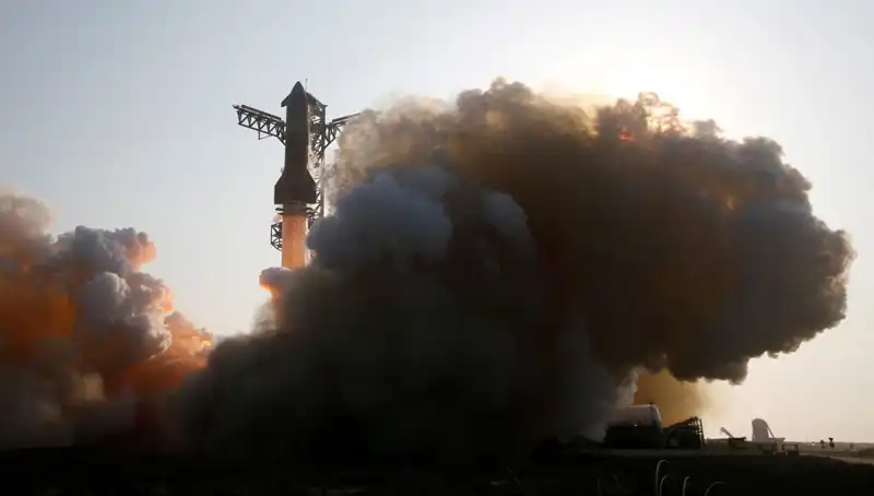 Uzay Yarışında Yeni Bir Dönem: Starship 9'uncu Testte Kontrolü Kaybetti!