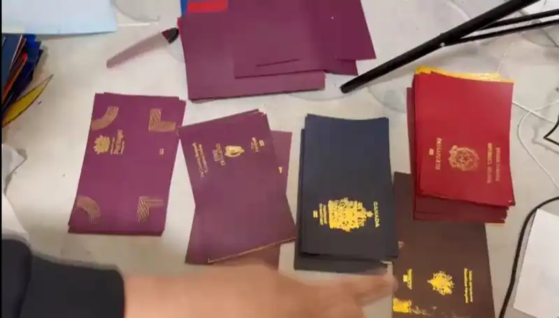 İçişleri Bakanlığı'ndan Sahte Belge Operasyonu: Pasaport, Vize ve Daha Fazlası!