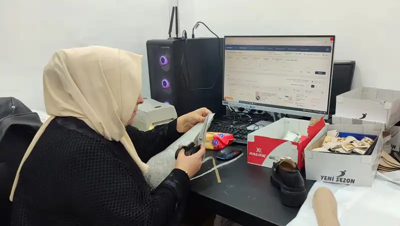 12 Yılda Eşine Destek Olmak İçin Başladığı İşte Şimdi Kendi Patronu