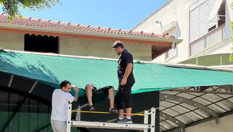 Dengesini Kaybedip Balkondan Düşen Genç Adam Hayatını Kaybetti