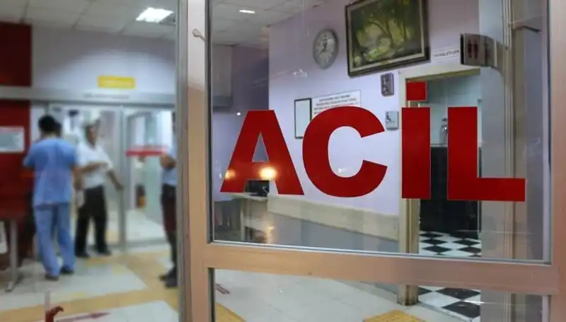 Burdur’da Bıçaklı Kavga Çıktı: Bir Kişi Ağır Yaralandı!