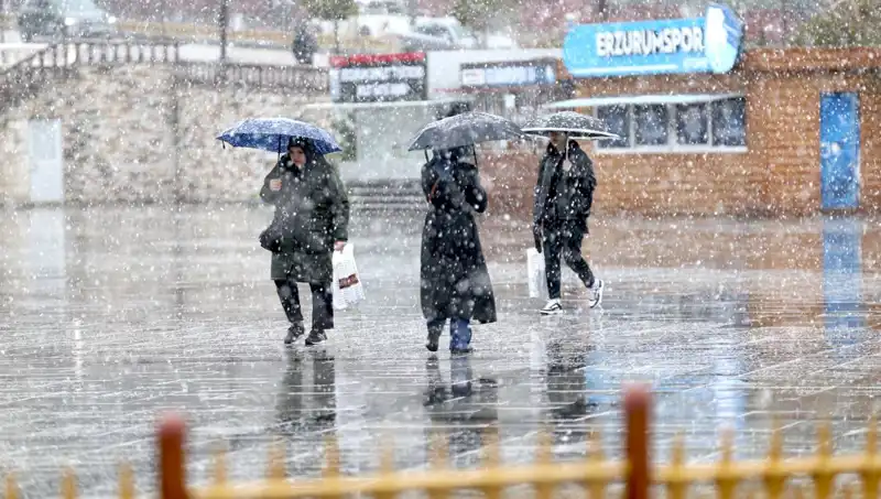 Mayıs Ortasında Kar Sürprizi: Doğanın Gizemli Yüzü Yeniden Göründü!