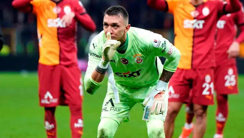 Muslera'nın Yerini Alacak İsim Belli Oldu: Futbolseverleri Şaşırtacak Gelişmeler
