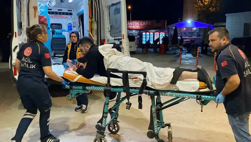 Kavga Eden Çiftçi Uyardı, Kanlı Olayda Bacağından Bıçaklandı!