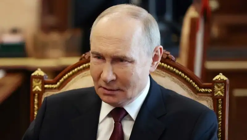 Putin, İran ile Stratejik Ortaklık Anlaşmasını Onayladı: Küresel Güç Dengeleri Sarılıyor