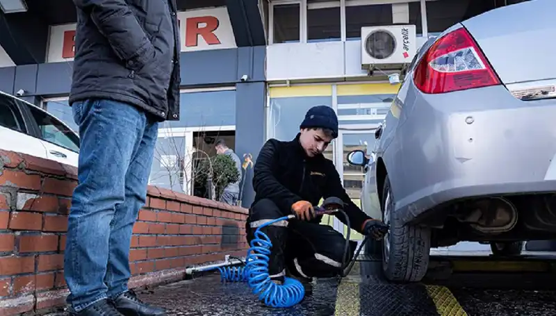 Hatalı Lastik Basıncı Kazalara Davetiye Çıkartıyor: Dikkat!