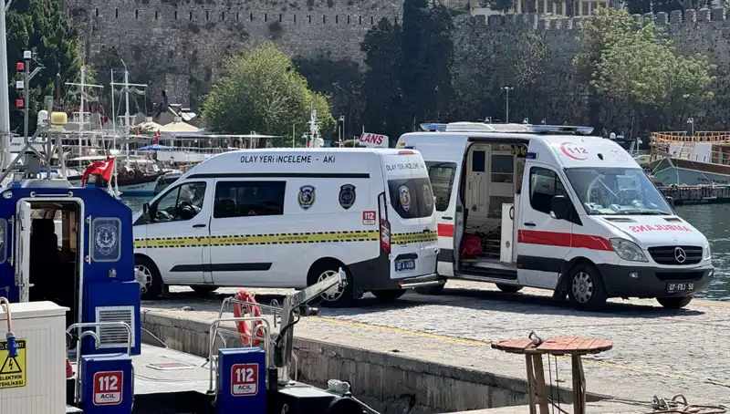 Antalya'da Denizde Erkek Cesedi Bulundu: Olayın Ayrıntıları ve Yerel Tepkiler