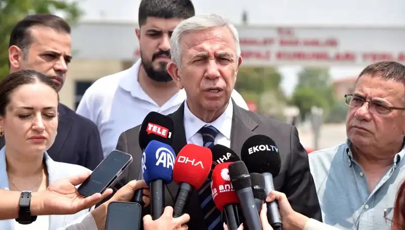 Mansur Yavaş, Muhittin Böcek’i Ziyaret Etti: İş Birliği Ve Destek Mesajlarıyla Dolu