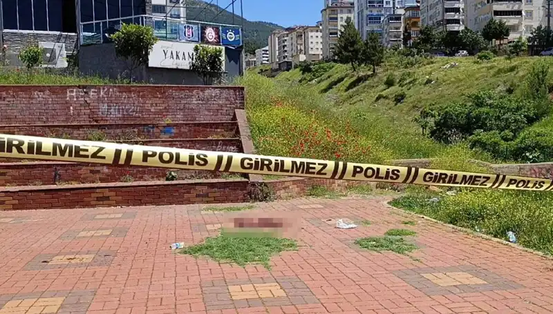 Kahramanmaraş'ta Bıçaklı Kavga Ortalığı Sarmaladı: Bir Kişi Ağır Yaralı